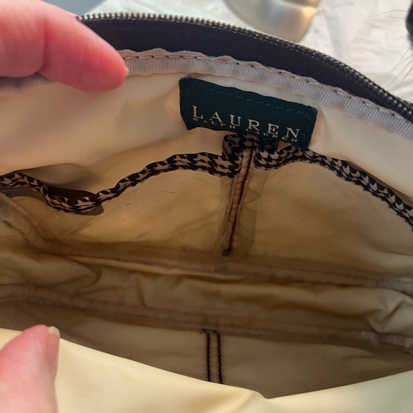 Lauren-Ralph Lauren cosmetic bag - Picture 4 of 9